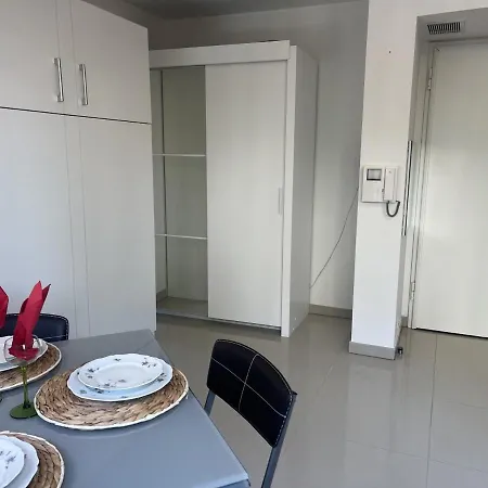 Moderne A 50m De La Plage, Climatise, Proche Commerces Et Gare, Parking Disponible - Fr-1-466a-50 Apartament